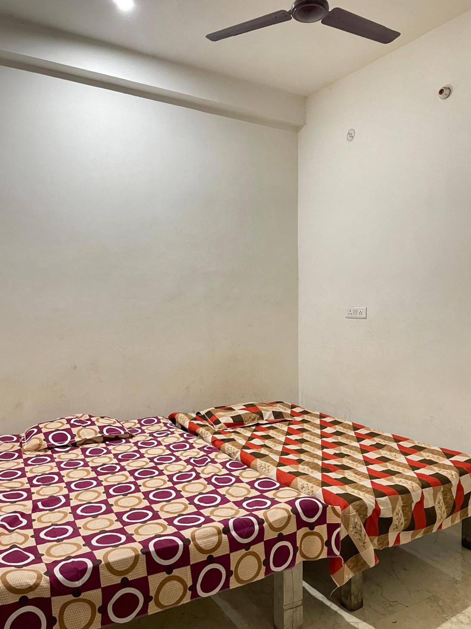 Om Sai Guest House Варанасі Екстер'єр фото